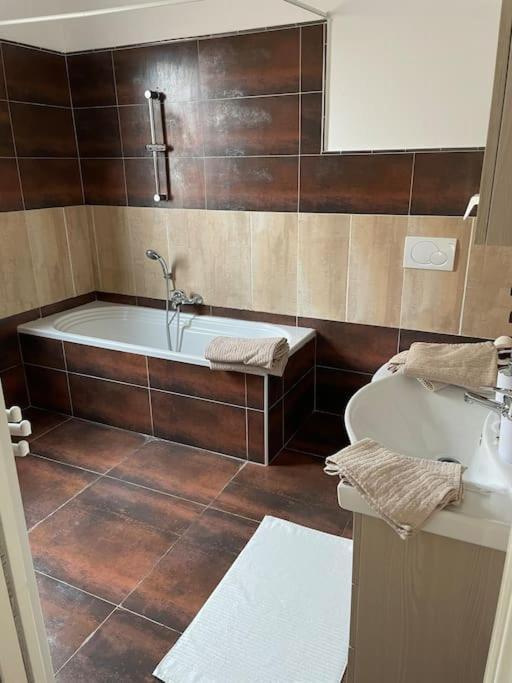 Lecasedialex It Casa Axel Torino Dış mekan fotoğraf